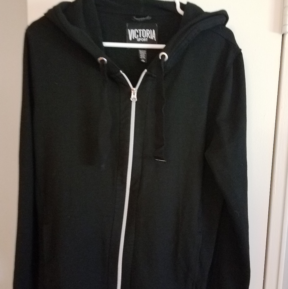 Victoria Sport Sweatshirt